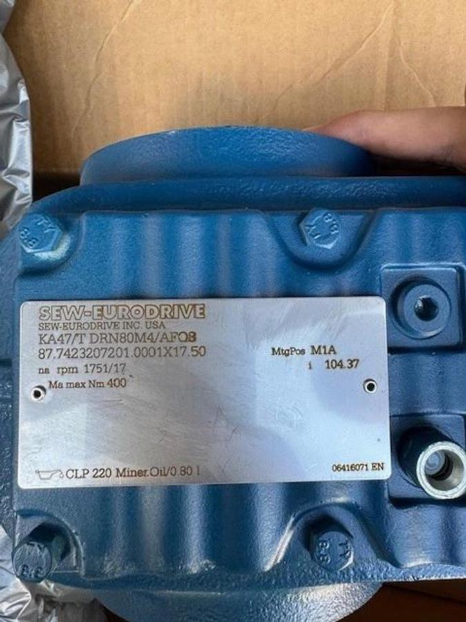 SEW-EURODRIVE GEAR MOTOR WA19 MOD K47DRE100L4BE5HR/ASB4/TH 1735 TO 164 RPM 3 HP
