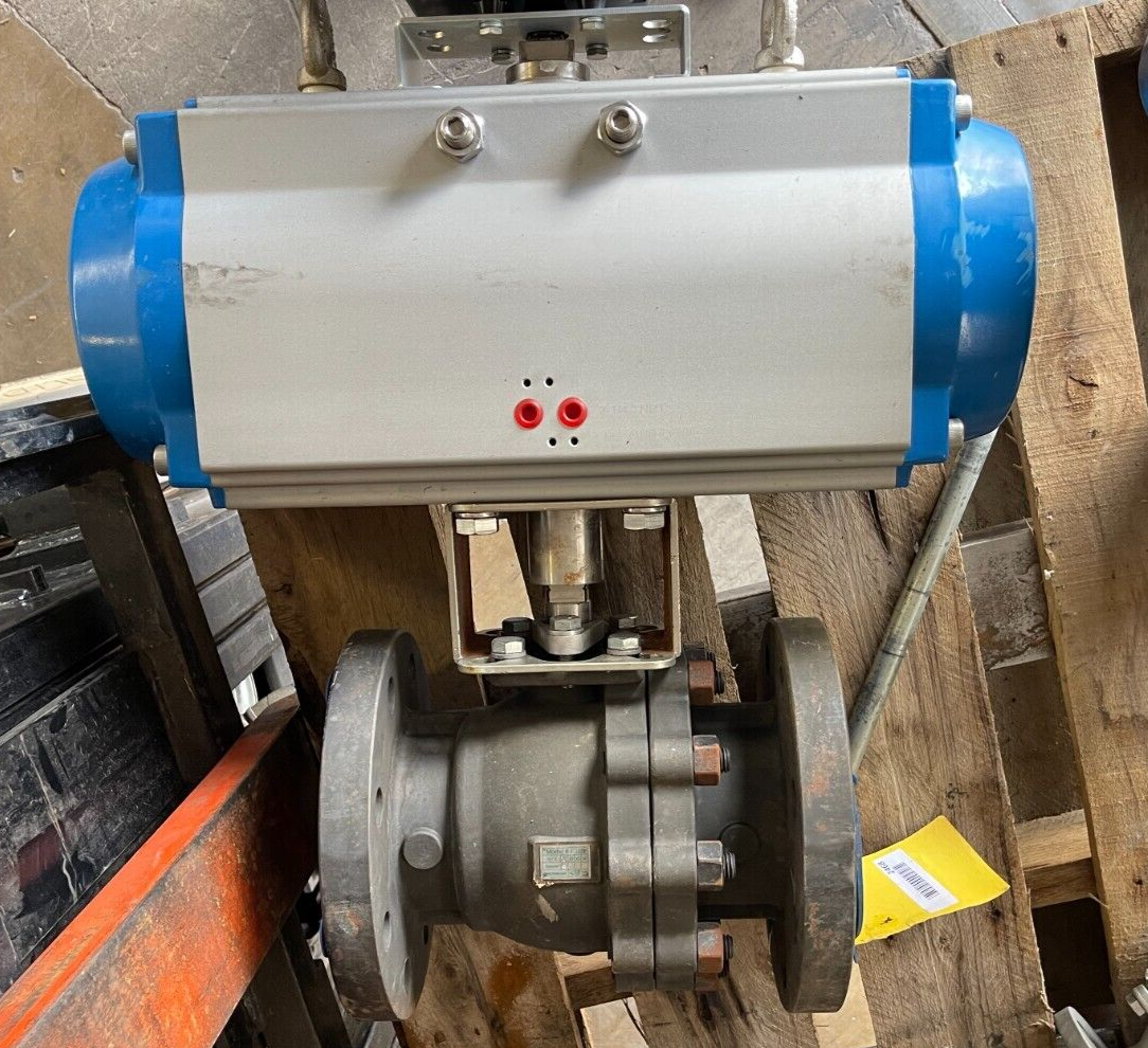 4" 300 RF RP BALL VALVE CS X SS FLOWTITE F30611101 W AIRCON ACTUATOR