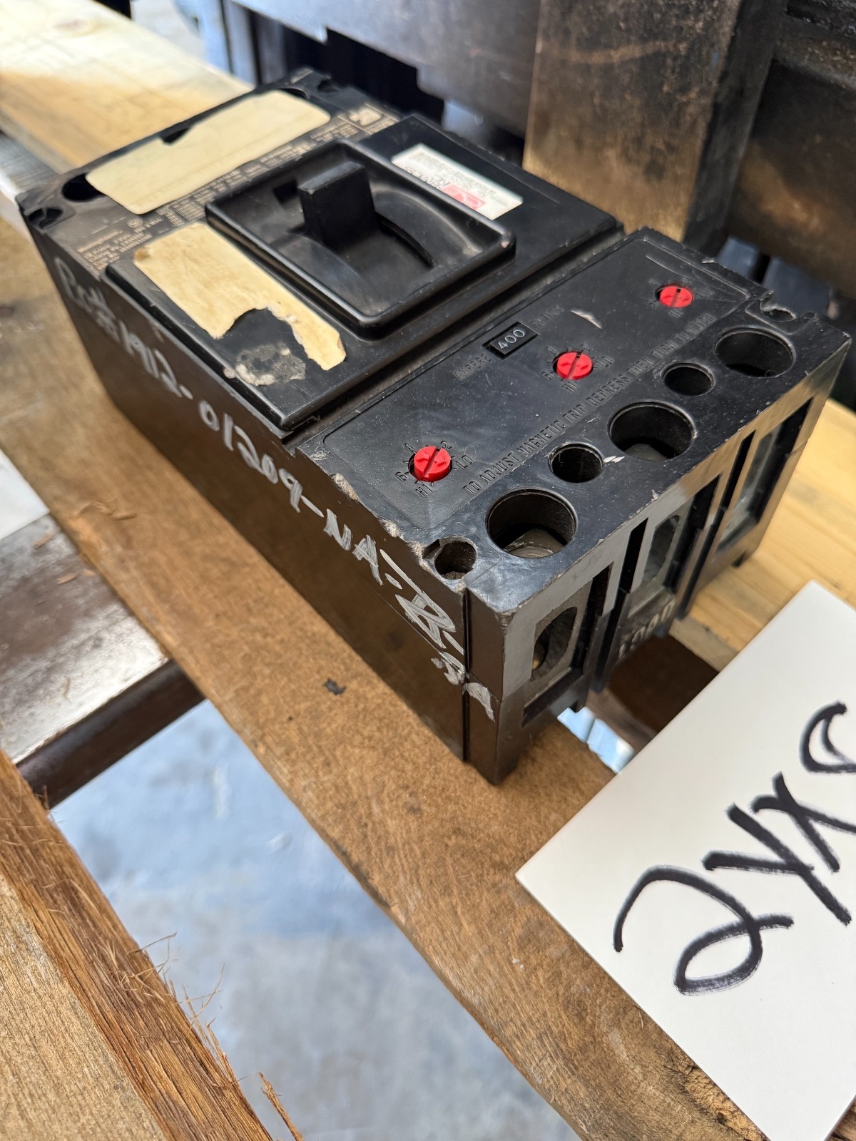 Refurbished Westinghouse Molded Case Circuit Breaker LB400F 400 Amp 3-Pole, 600 Volt 2YU3