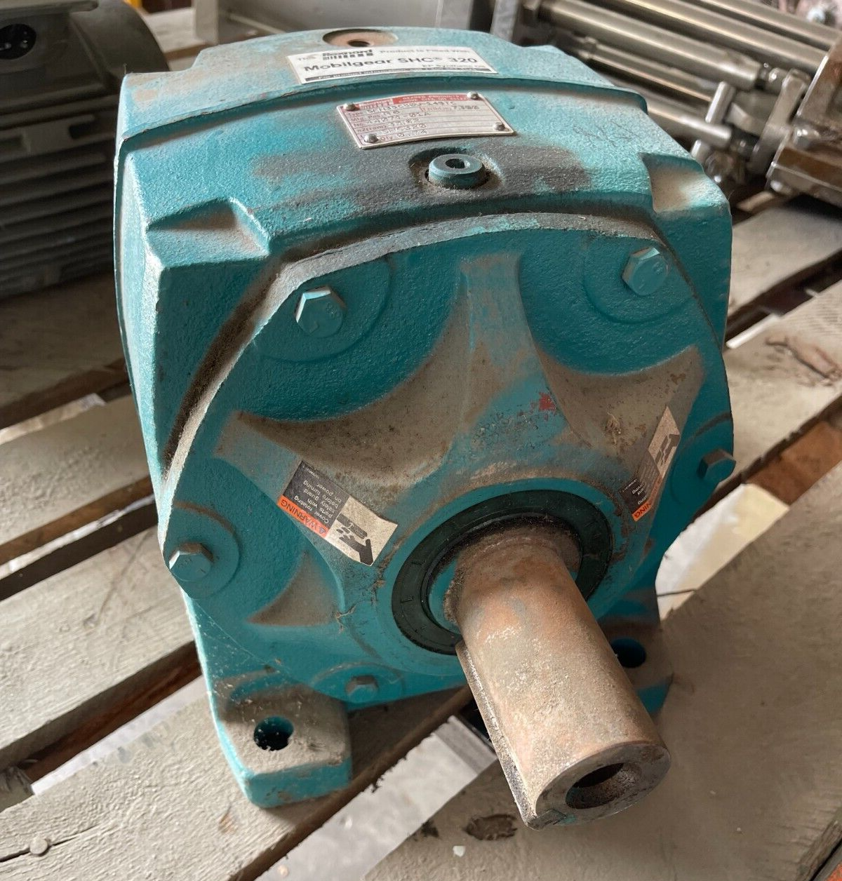 REXNORD HYDRAULIC MOTOR SFN35C50U-145TC MTG B8 RPM 35.62 QTY .74