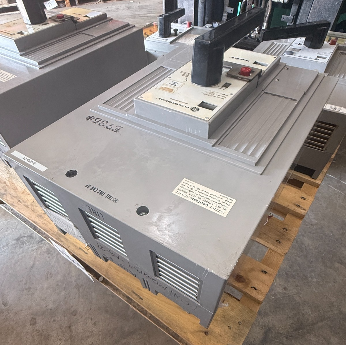 Refurbished General Electric 2000 AMP Power Break I BREAKER MODEL TPY6620  W MagneTrip 2YX1