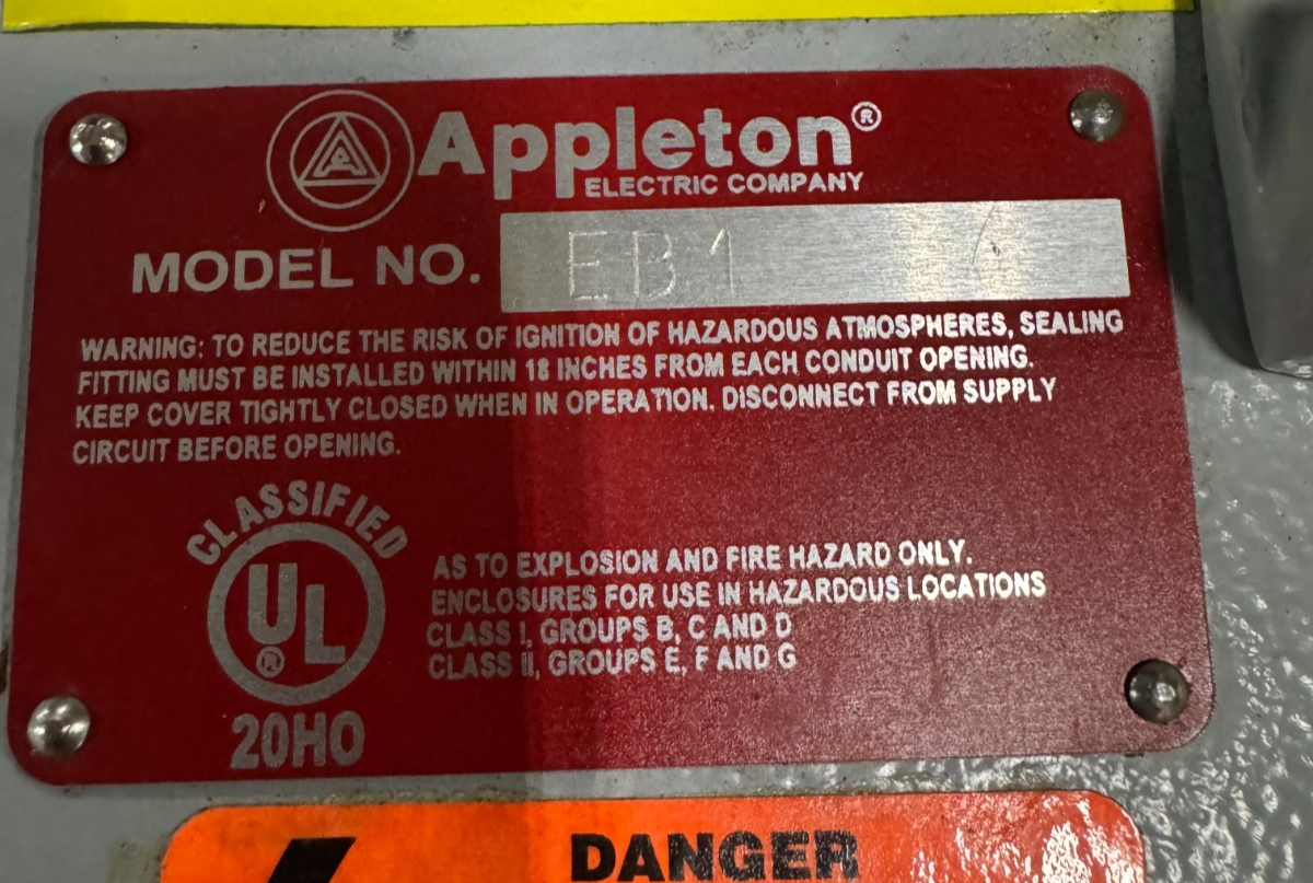 APPLETON EXPLOSION PROOF BREAKER V58 30 AMP 600 V 3 POLE 3 PH EHD3030L