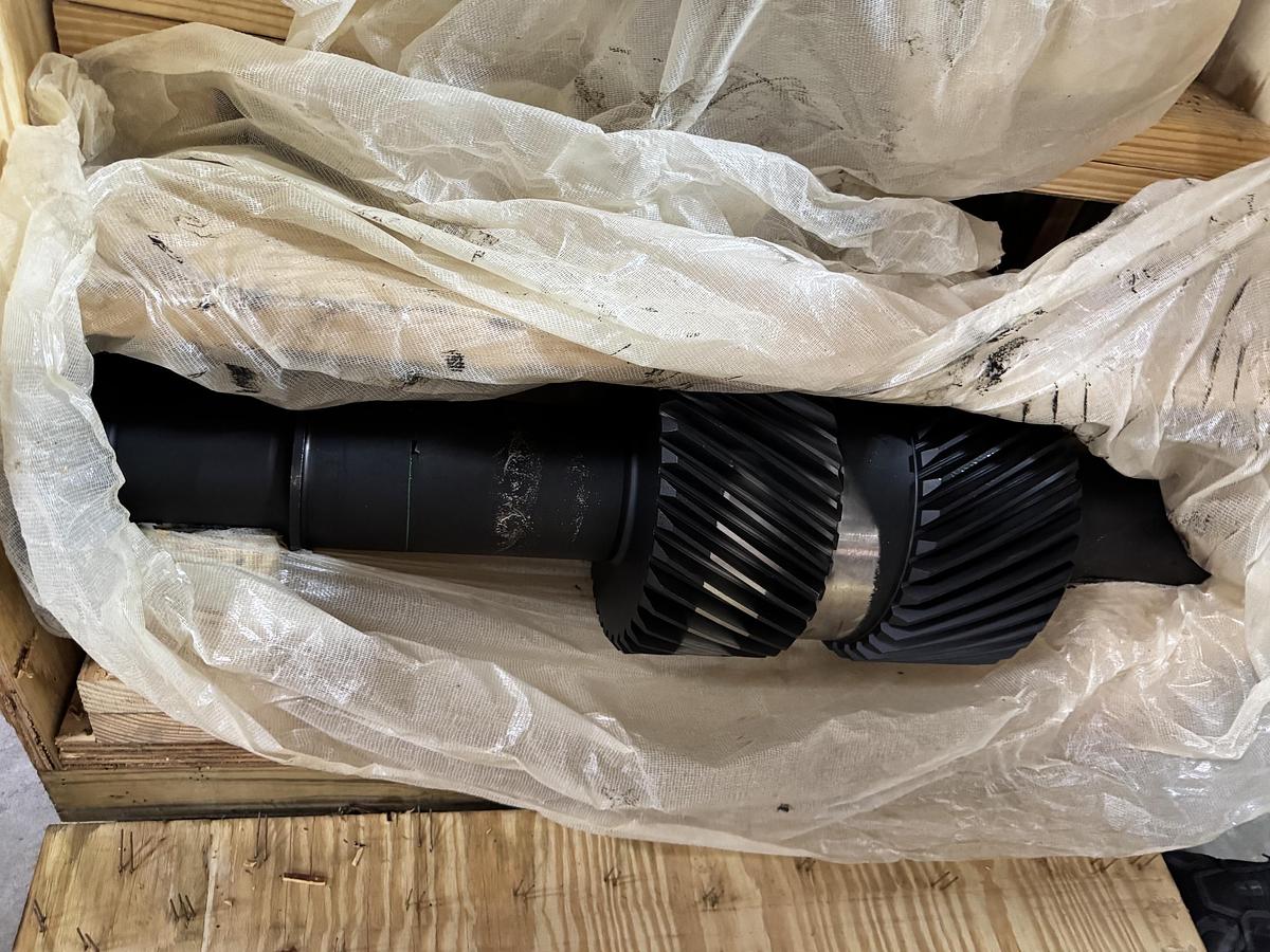 Refurbished LUFKIN GEAR REDUCER 2ZT MODEL N24040 RATIO 3.63 TO 1 RATED 6000 HP