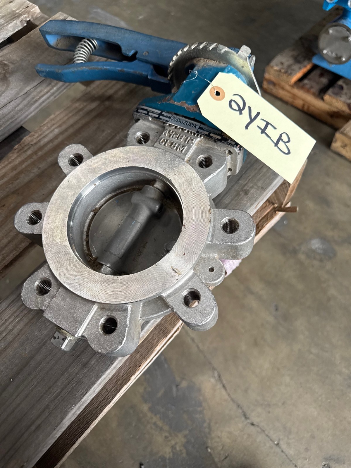 Used DEZURICK 4" 150 LB LUG HIGH PERFORMANCE BUTTERFLY VALVE MODEL BHP 932520-1 2YIB