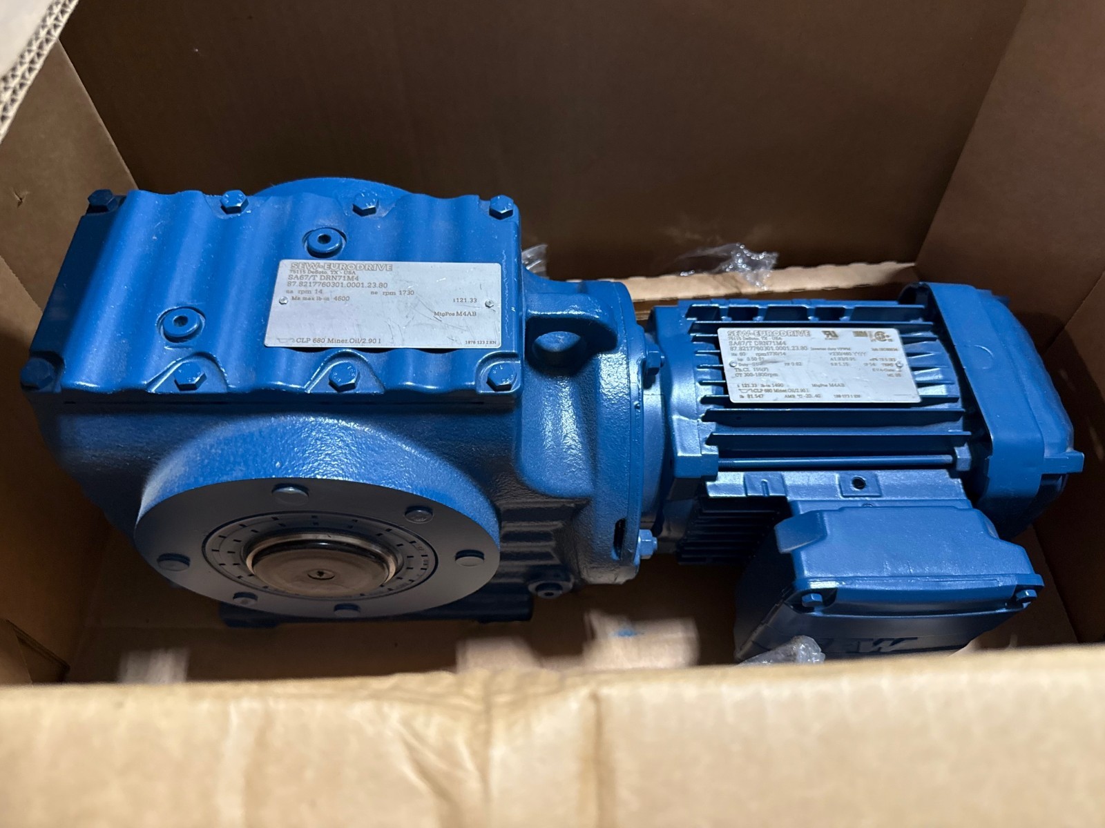 Used SEW-EURODRIVE GEAR MOTOR 2YAB MOD SA67/T DRN71M4 1730 TO 14  RPM .5  HP  230/460