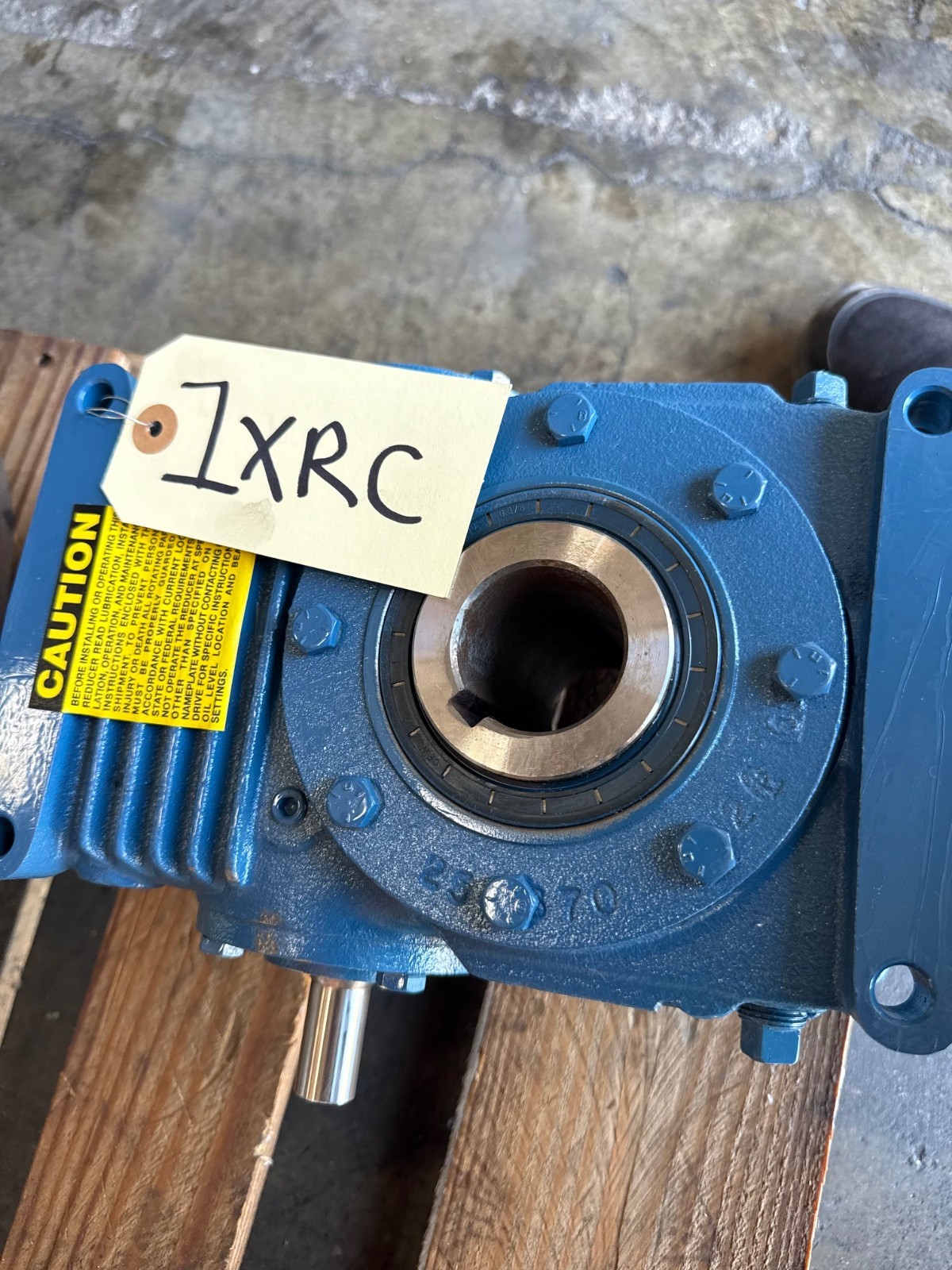 CONEDRIVE GEAR REDUCER 1XRC MOD SH025A025-1 1750 RPM 40 TO 1 RATIO TORQUE 469