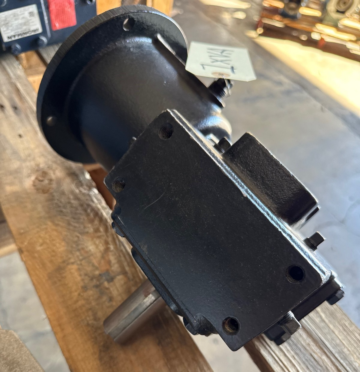 WINSMITH GEAR REDUCER 1XVA MODEL E35CSFS5541X0EK RPM IN 30 TO 1 RATIO