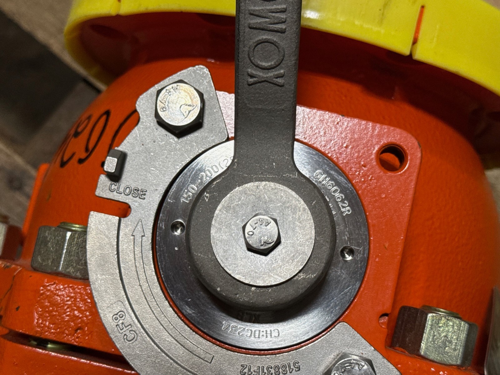 Used XOMOX 6" 150 RF FP PFA LINED BALL VALVE MODEL XLB12A 2YDA HANDLE OPERATER