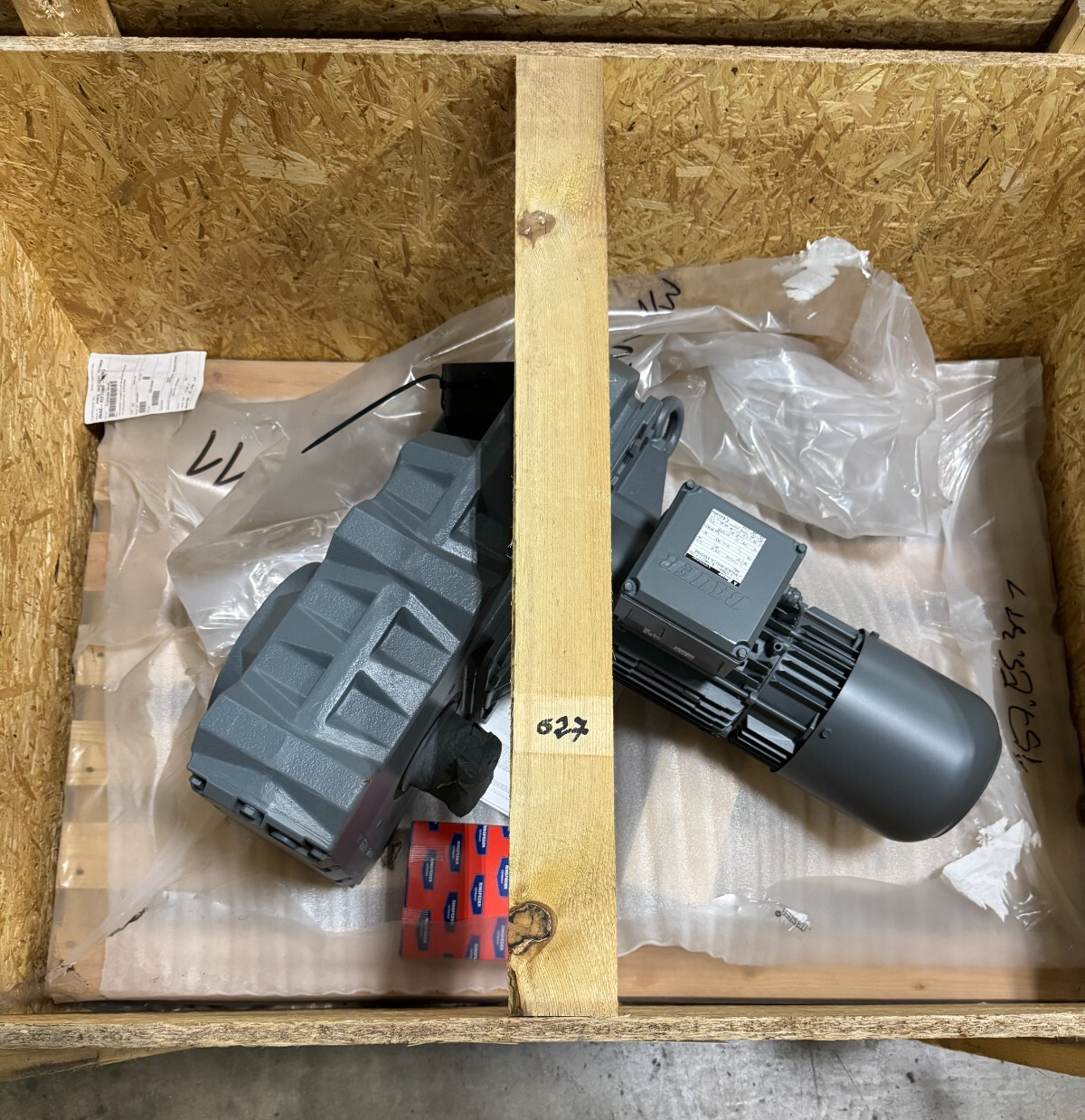 Bauer Gear Motor Z  BF60-05/DPV09YA4-2-SL-S/ESX010A9AMUL 1750 TO 14 RPM 480 V