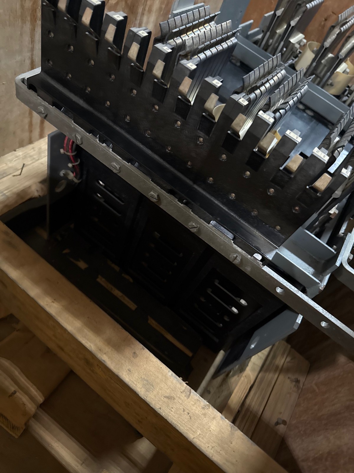 Refurbished BREAKER WESTINGHOUSE 2500 AMP 600 V MODEL PCC2500 2YN5