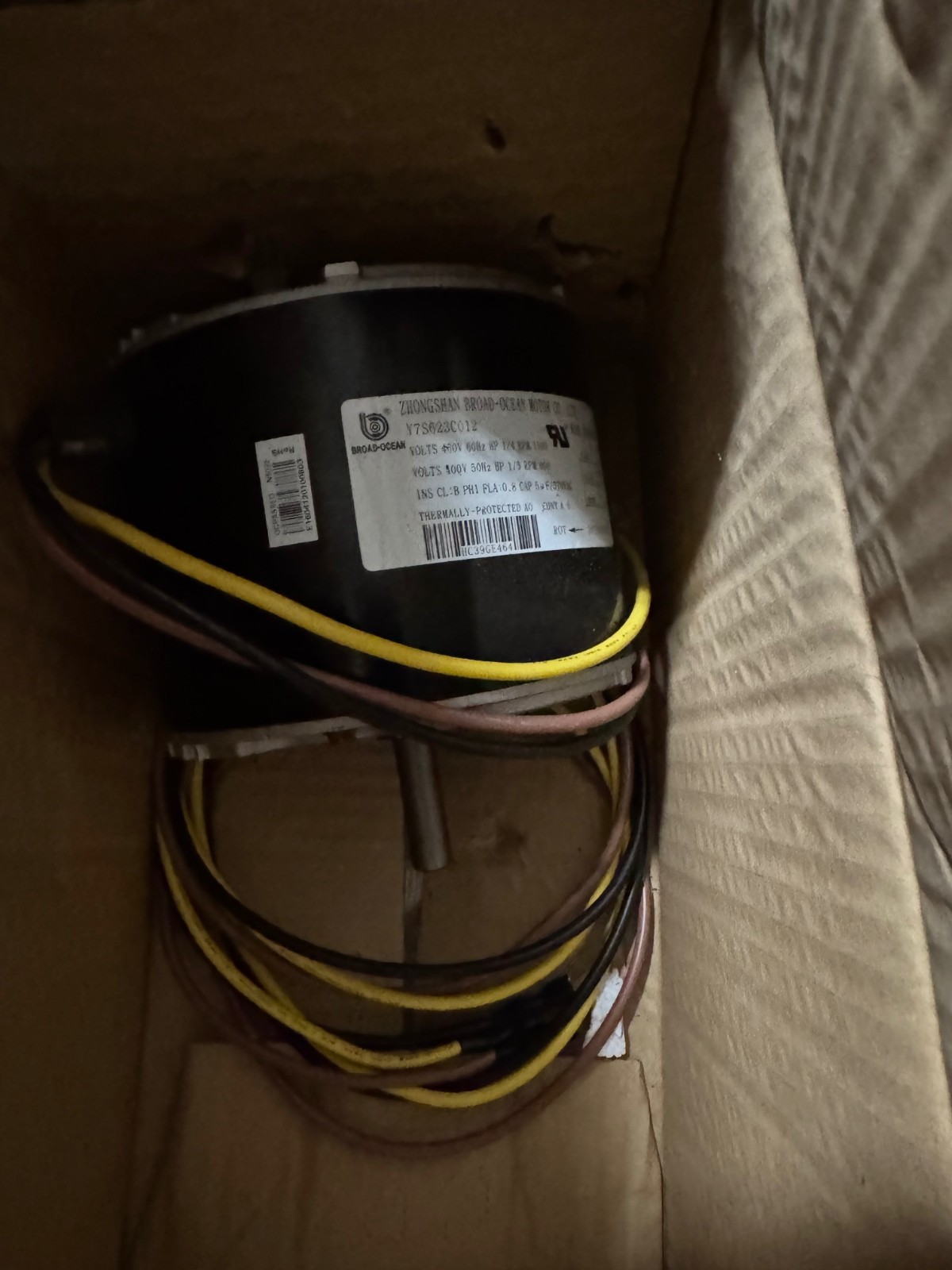 Carrier Broad-Ocean Motor 1/4 HP Model HC 39GE 464 VA14G WA3E 400/460 V 1100900