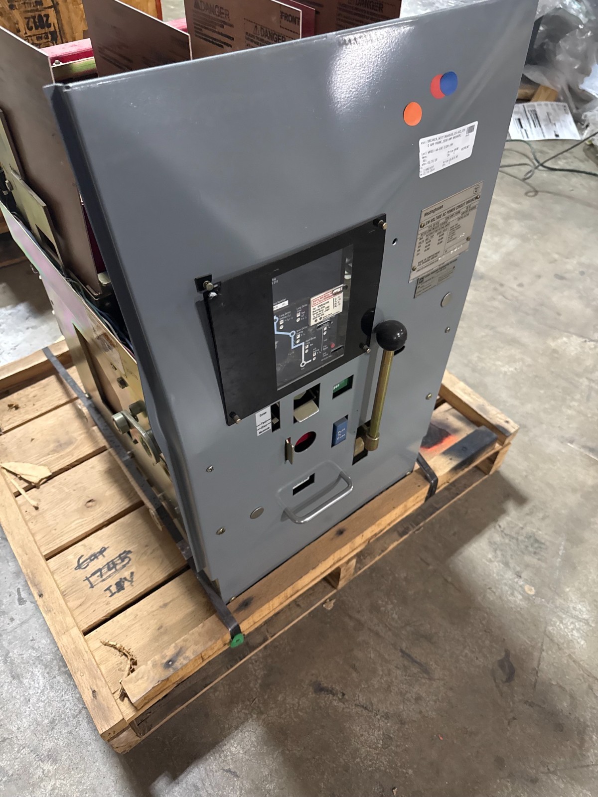 Refurbished Westinghouse Type DS-632 Low-Voltage AC Power Air Circuit Breaker 2Y03A