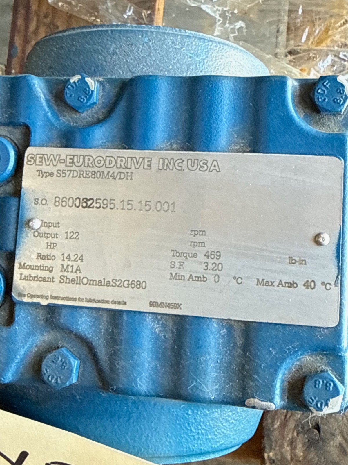 SEW-EURODRIV GEAR REDUCER 1XRA MOD S57/DRE80M4/DH 1750 TO 122 RPM TORQUE 469