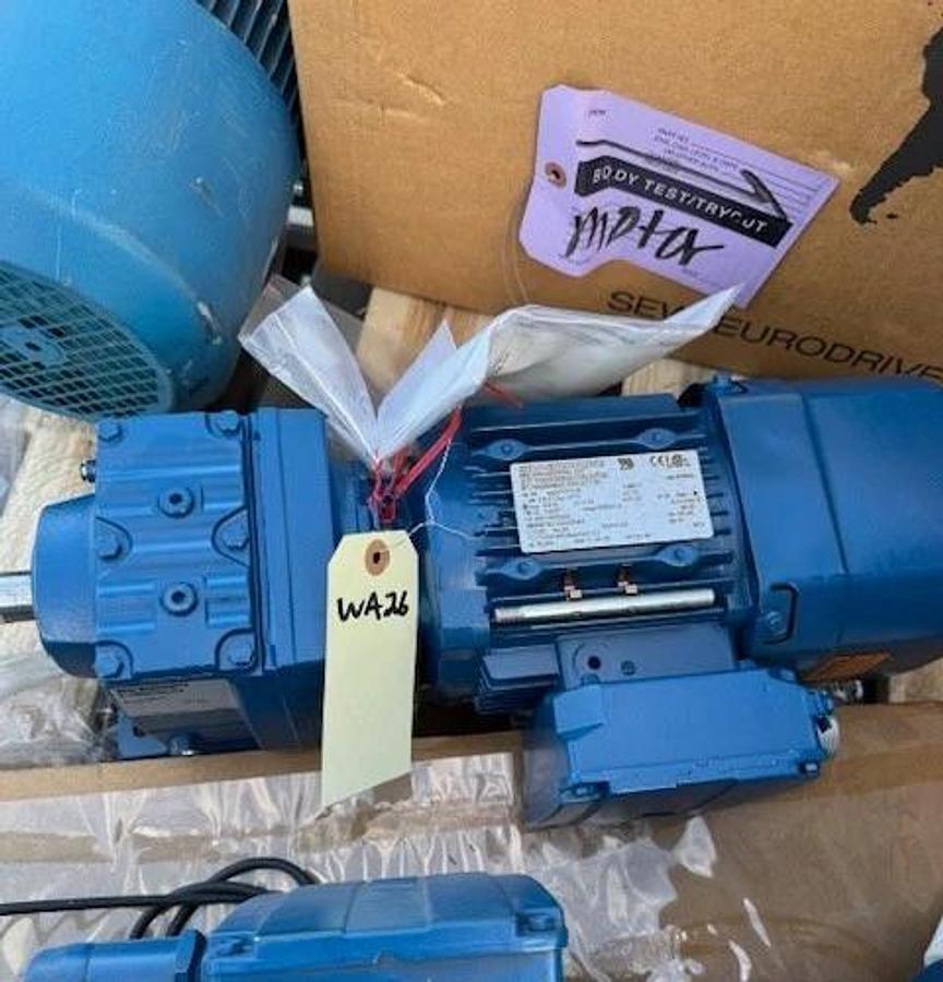 SEW-EURODRIVE GEAR MOTOR WA26 29 MOD R37DRE80S4BE1HR/AFQ5 1725 TO 146 RPM 1.1 HP