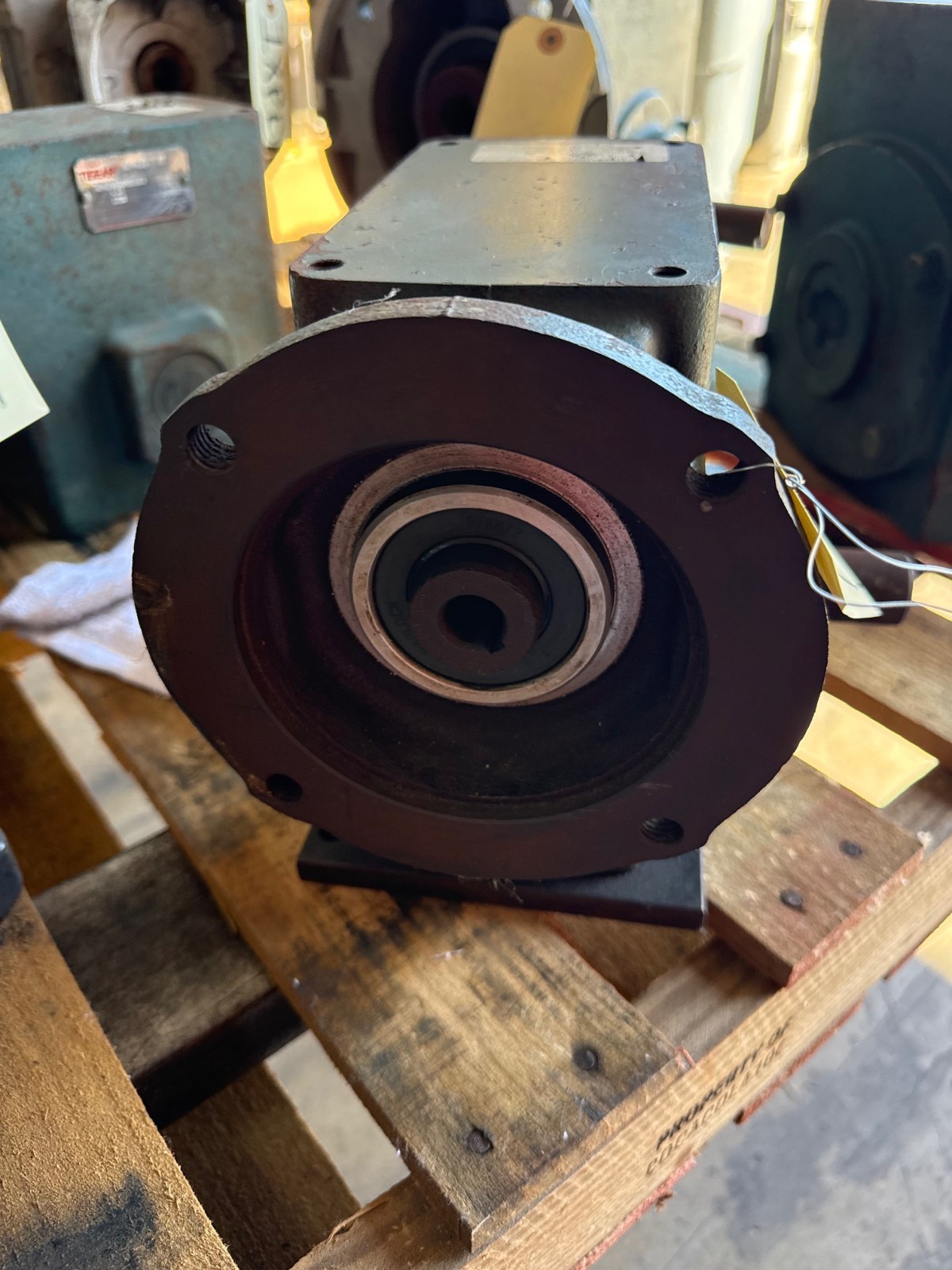 TIGEAR/2 BALDOR GEAR REDUCER 1XPE MOD MR94619LIDBC 1750 RPM 1.01 HP MAX TORQUE 1