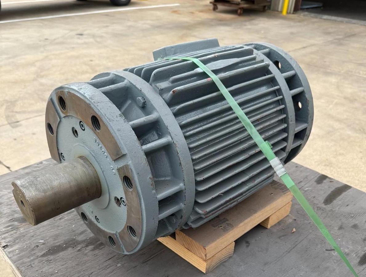 RELIANCE MOTOR DOUBLE SHAFTED GG1 3.6HP 5MAF13898GT-NG-MOD 725 RPM 230/460V