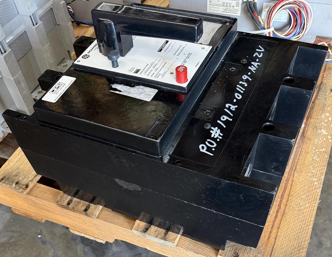 Refurbished GE 1600 AMP Power Break I Breaker MODEL TPR5616QARHC 1600A TRIP FULL SZ FRAME CAT TPY5616 TRIP PLUG AND AUX A B 24VUVR