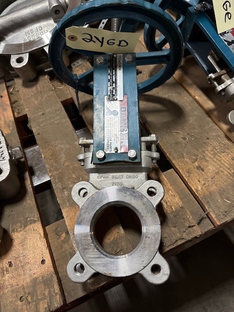 Used DEZURICK 3" 150 LB LUG KNIFE GATE VALVE MODEL KGN-MSU MC 9633562 316SS BODY DISC