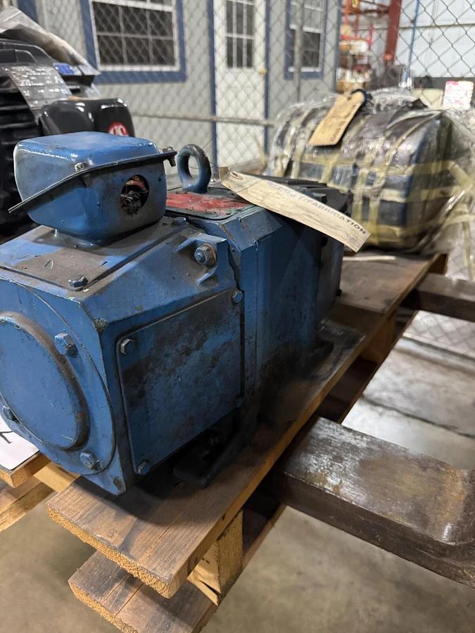 RELIANCE DC MOTOR S2 M 3 HP MODEL DC0189ATCZ 1750 RPM 180 V DC 14.8 AMP PH FR 9