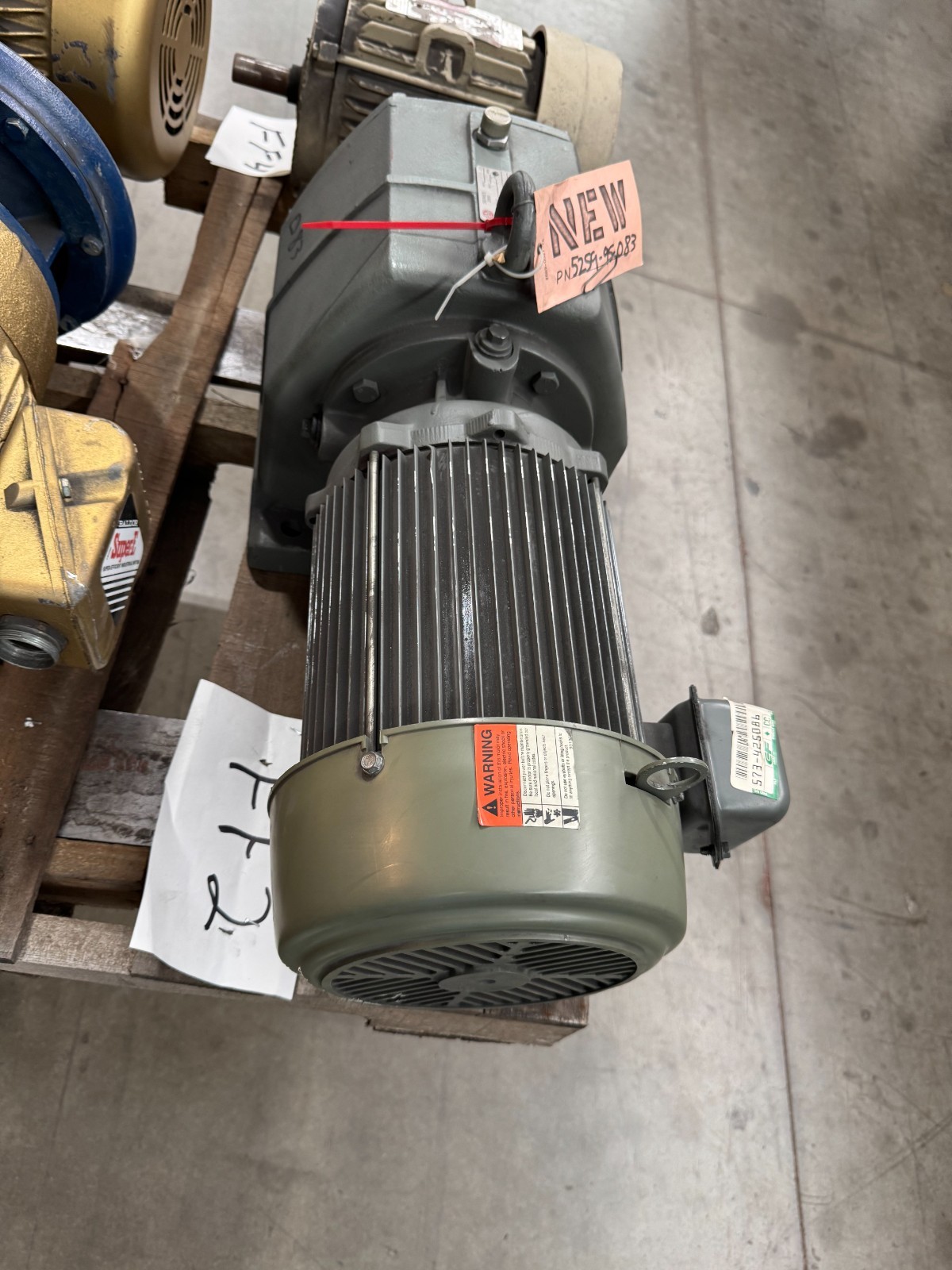 US MOTORS SERIES 2000 Gear Motor FF2MODEL N24S2SB322 5 HP 1750 RPM RATIO 22.4 MT
