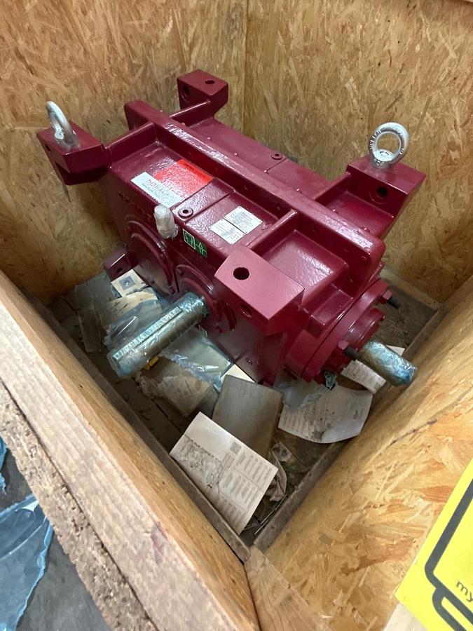 DB SANTASALO GEAR REDUCER 2XT 1KC225N F1-115574 RATIO 206 TO 1 ( 105 HP ) INPUT