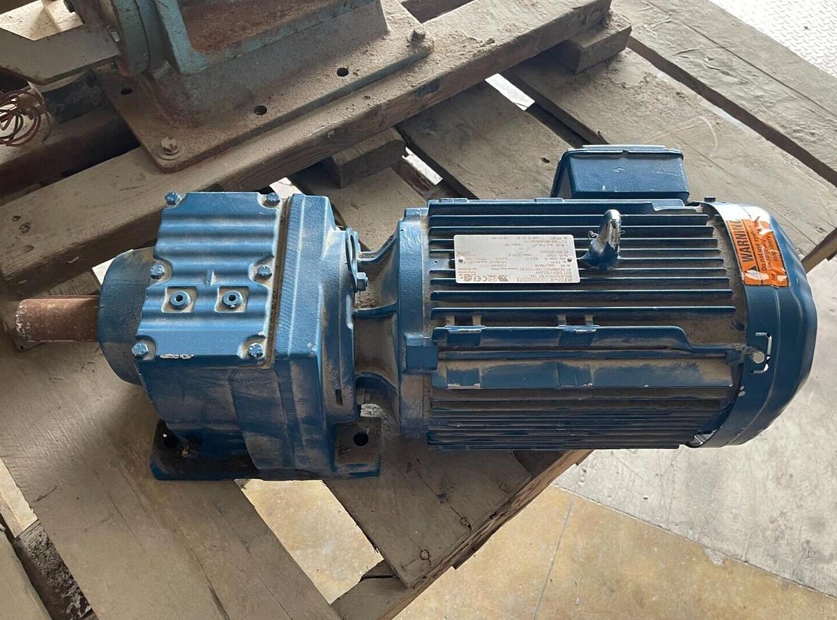 Sew Eurodrive 3 HP Gearmotor R57 DRN100LM4 1762 - 53 RPM