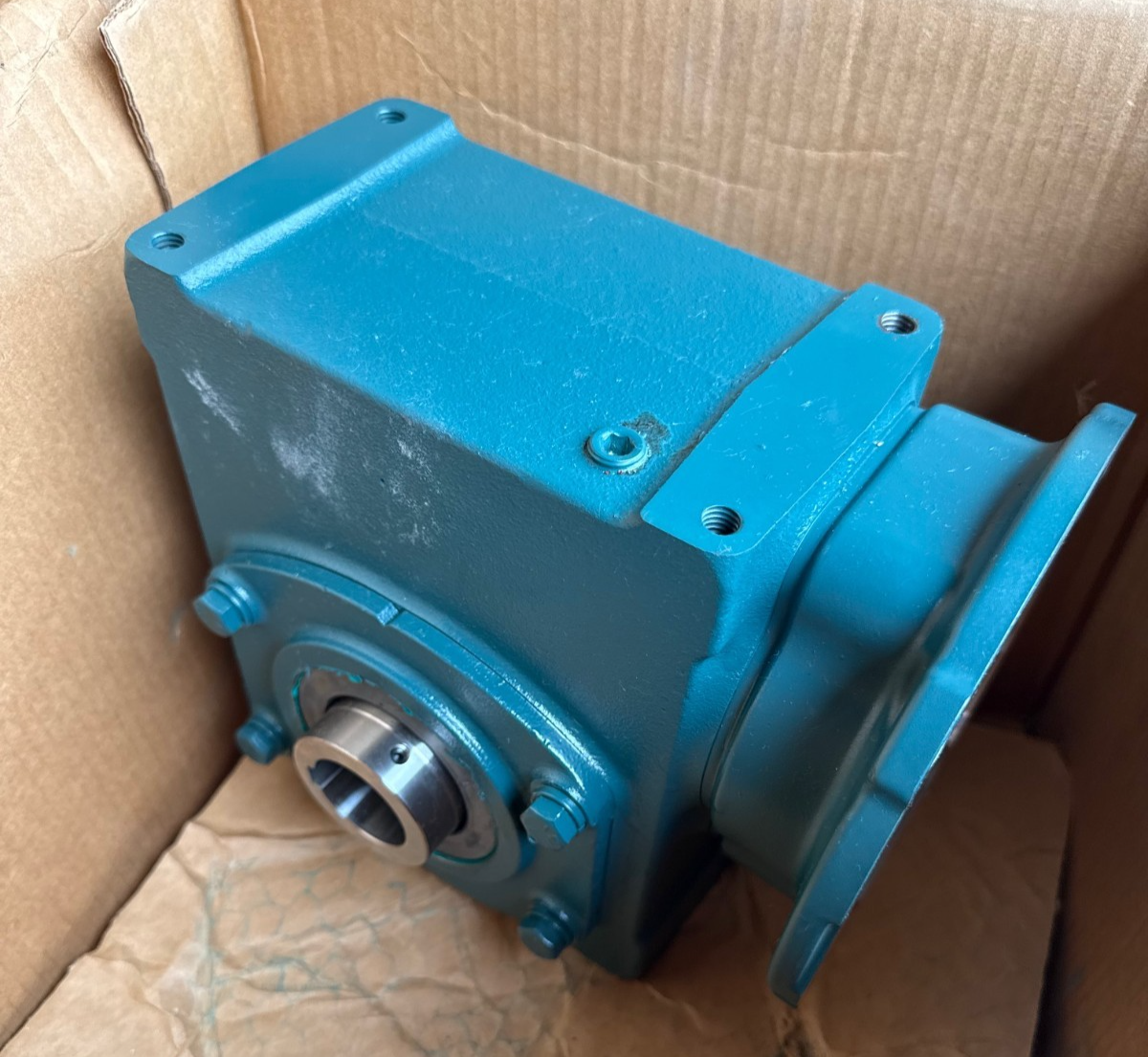 TIGEAR/2 BALDOR GEAR REDUCER 1XND MOD 26Q15H14 1750 RPM 15 TO 1 RATIO  2.71 HP M