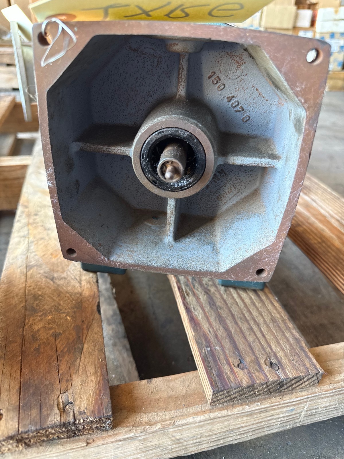 SEW-EURODRIV GEAR REDUCER 1XRG MOD RX61/D160T80N4 415-2074 TO 93-464 RPM TORQUE