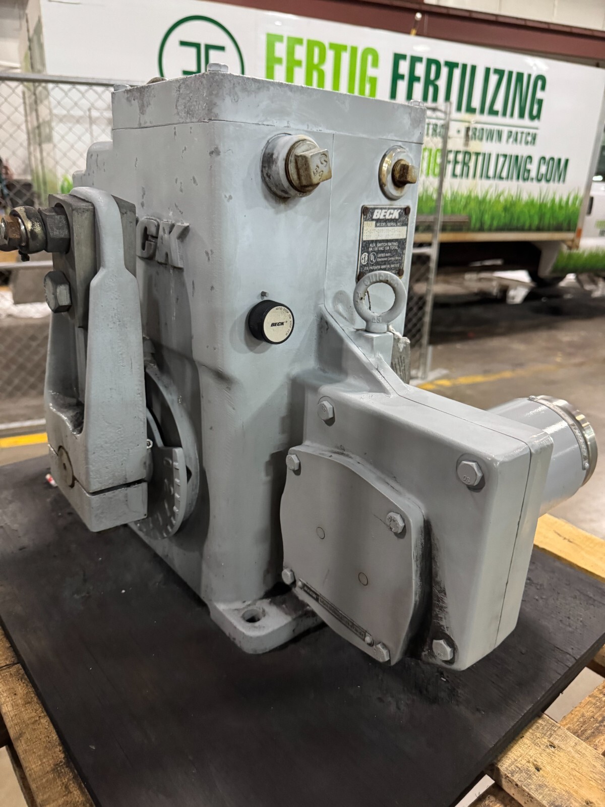 Beck Electric Actuator Model 11-089565-01-01 Q1 120V 1 PH 80 VA