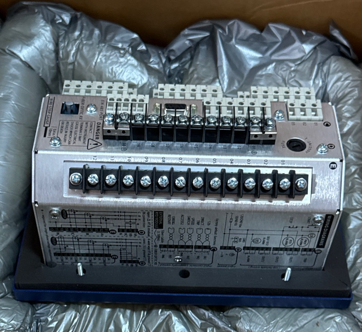 SCHWEITZER  MOTOR PROTECTION RELAY MODEL SEL0701011XXX TYPE 701 XA21B