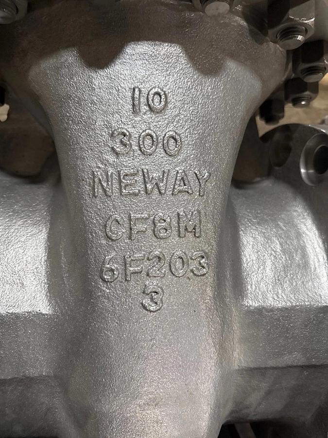 Used 10" 300 RF GATE VALVE 316 SS BODY W MTR'S 2YM1 NEWAY MODEL 10G3RG12-6-GRA-ULE1