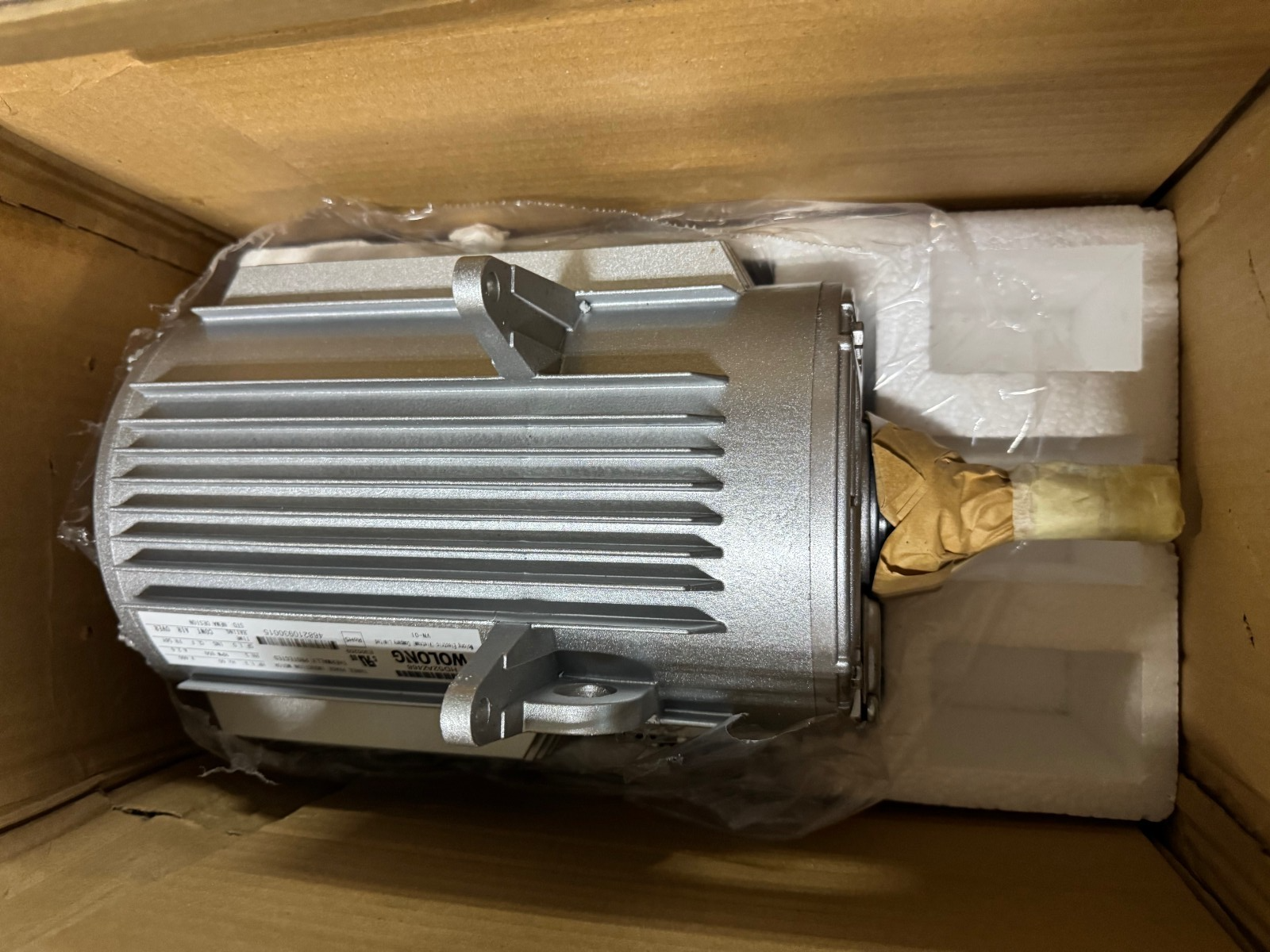 WOLONG Motor 1.3 HP MODEL HD52AZ468 VA10D VA14C WA4A 850 RPM 460 V 2.6 AMP 3 PH