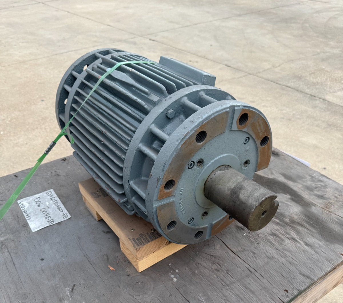 RELIANCE MOTOR DOUBLE SHAFTED GG1 3.6HP 5MAF13898GT-NG-MOD 725 RPM 230/460V