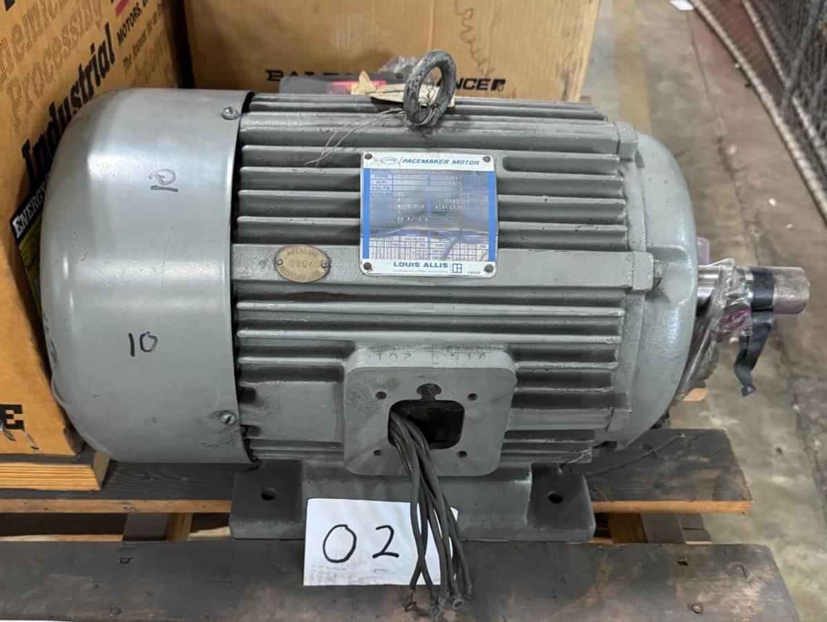LOUIS ALLIS  MOTOR O2 10 HP MODEL 19294F-1  1170 RPM 230/460 V 3 PH 28.8/14.4