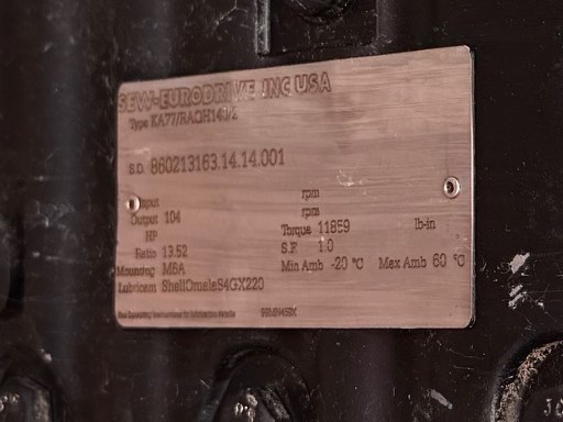 SEW-EURODRIV GEAR REDUCER MOD KA77/RAQH14 1XM 1750 TO 104 RPM 2.65" HOLE SIZE
