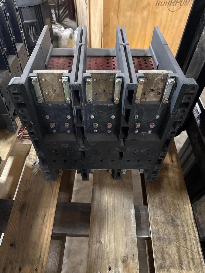 Refurbished WESTINGHOUSE MODEL SPB100- 21SPB2000 COMPACT FRAME 2000 AMP POW-RI-BREAKER 3-POL
