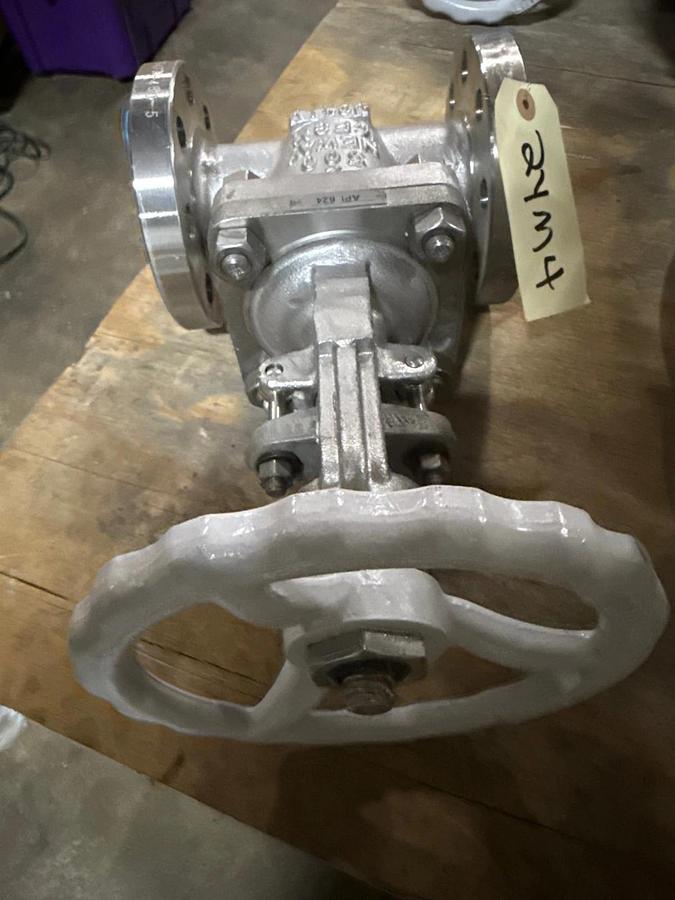 Used 2" 300 RF GATE VALVE 316 SS HANDWHEEL OP NEWAY 2G3RG12-6-GRA-ULE 2YM2 3 4