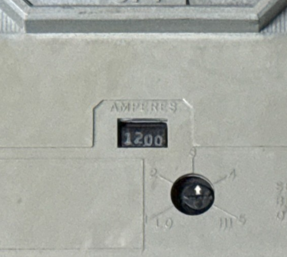 Refurbished ITE 1200 AMP BREAKER 2YU9 MODEL HP3-M1200 TYPE ETM 1200 AMP SHUNT TRIP NO. FRAME