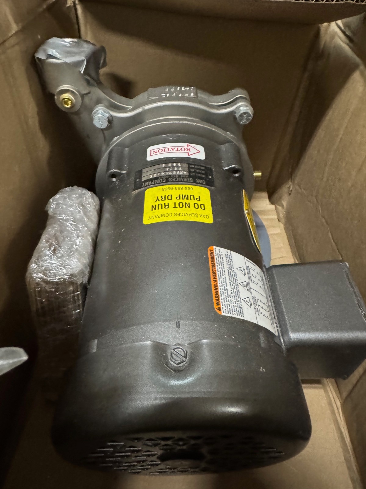 OAK SERVICES CONDENSATE PUMP VA18B MODEL AR662 X 4.25 11/2" THD SS BODY 1/2 HP