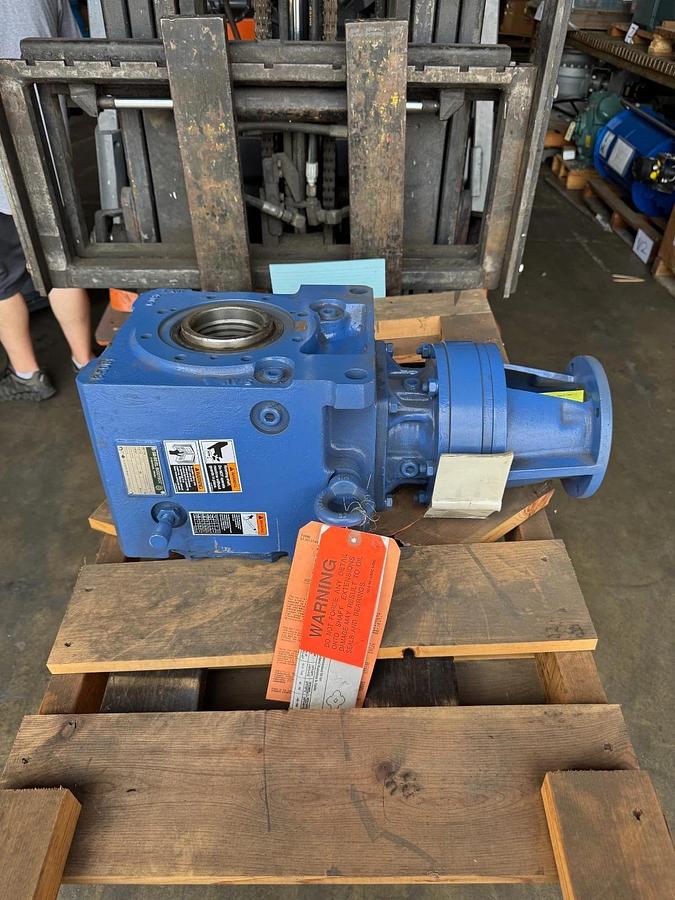 SM-BEVEL BUDDYBOX SUMITOMO GEAR REDUCER LHYJS-2B125Y-Y1-151 1750 TO 3.19 RPM