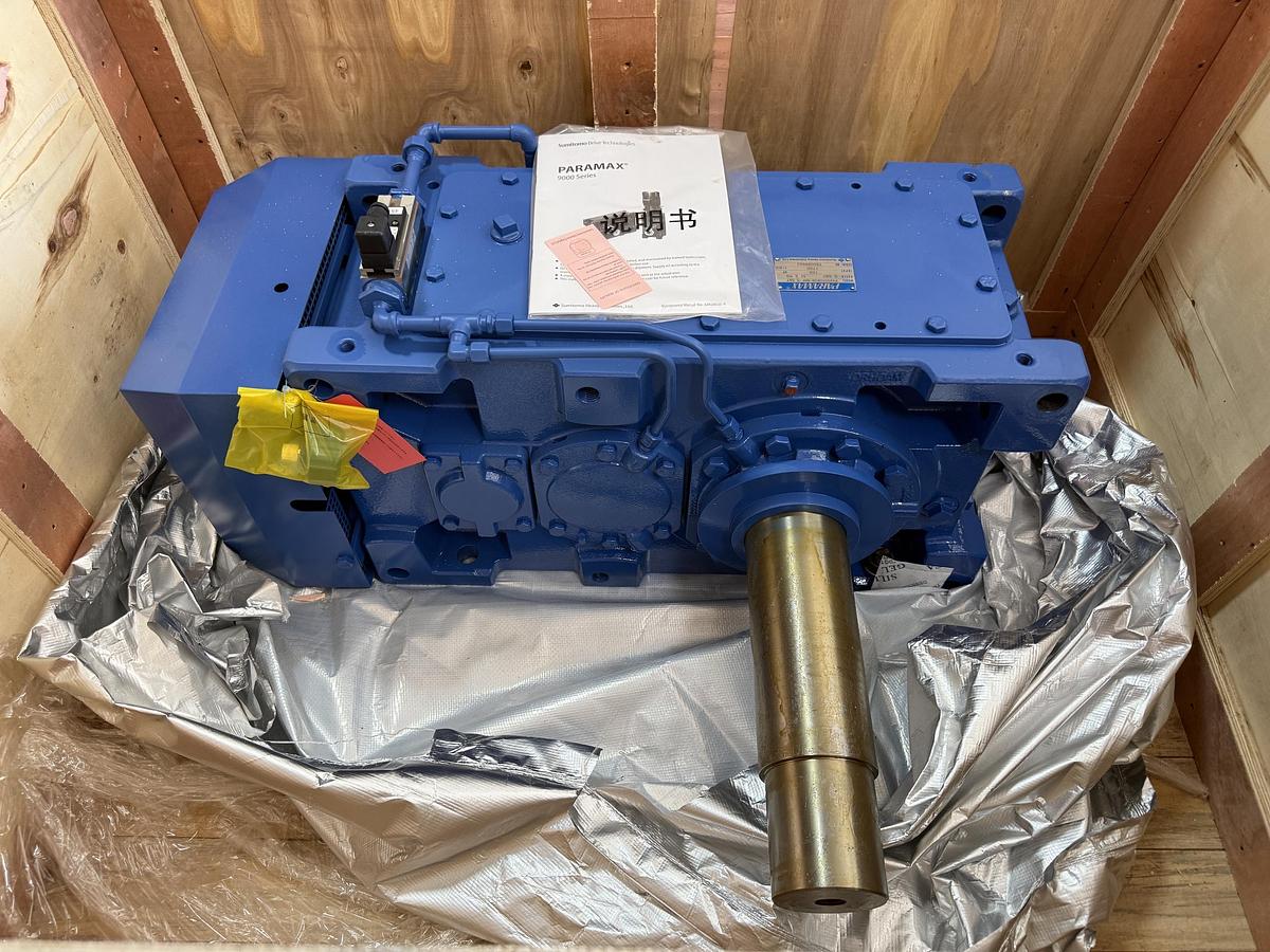 SUMITOMO PARAMAX GEAR REDUCER 3AJ4 MODEL PVA9050R2R-RRF-5.587 RATIO 150 HP