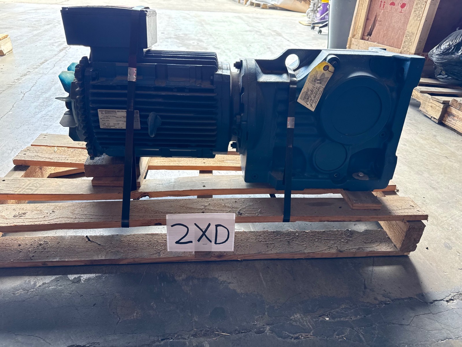 SEW-EURODRIVE GEAR MOTOR 2XD MOD K87DRE160MC4/DH 15 HP 230/460 V 36.5/18,3 AMP