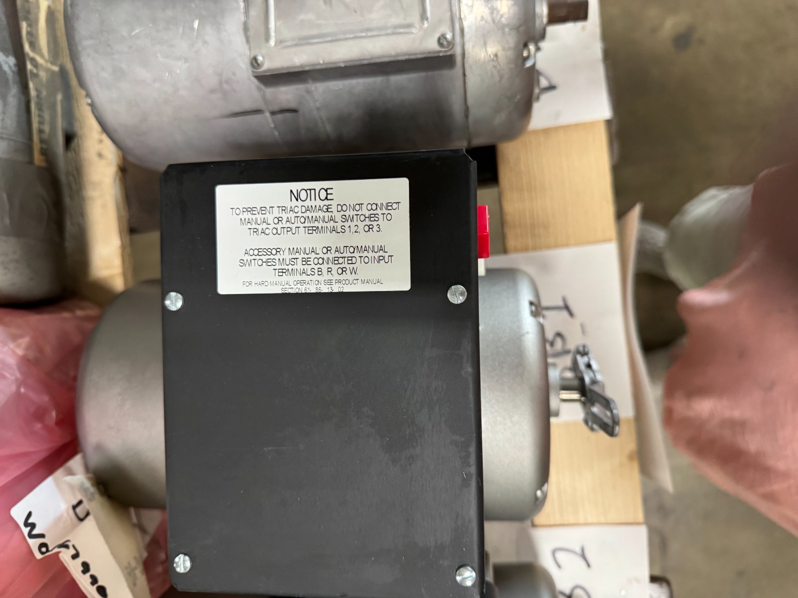 Honeywell Actionator Motor M740A 1020 BB1 120 V  AC 1 PHASE