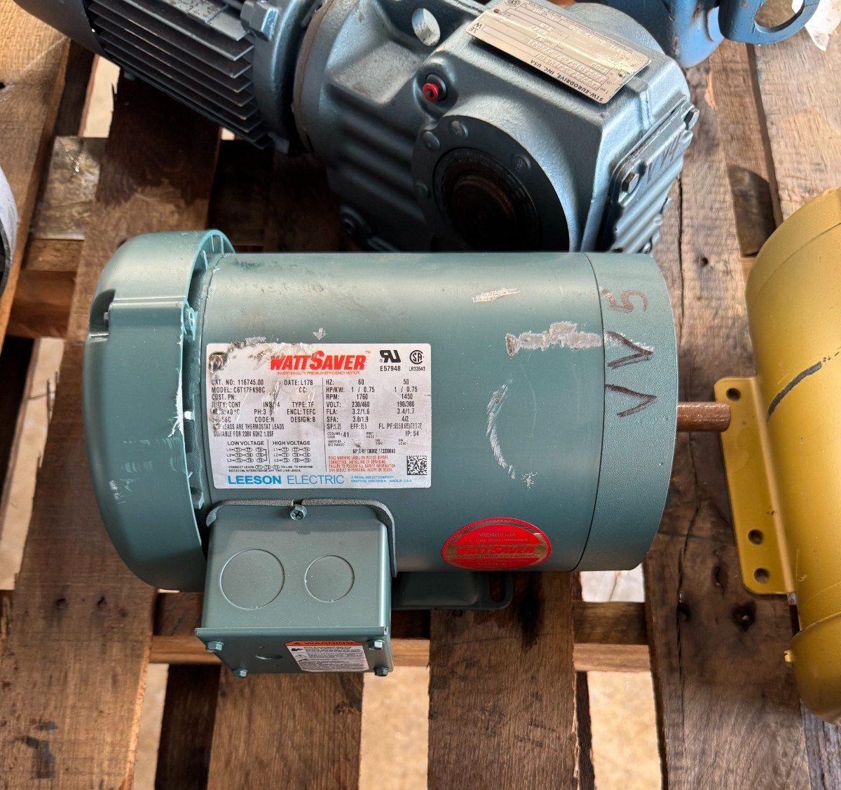 LEESON MOTOR VV5 1 HP MODEL C6T17FK98C 1760RPM 230/190/460/380 V  3PH 3.2/1.6A