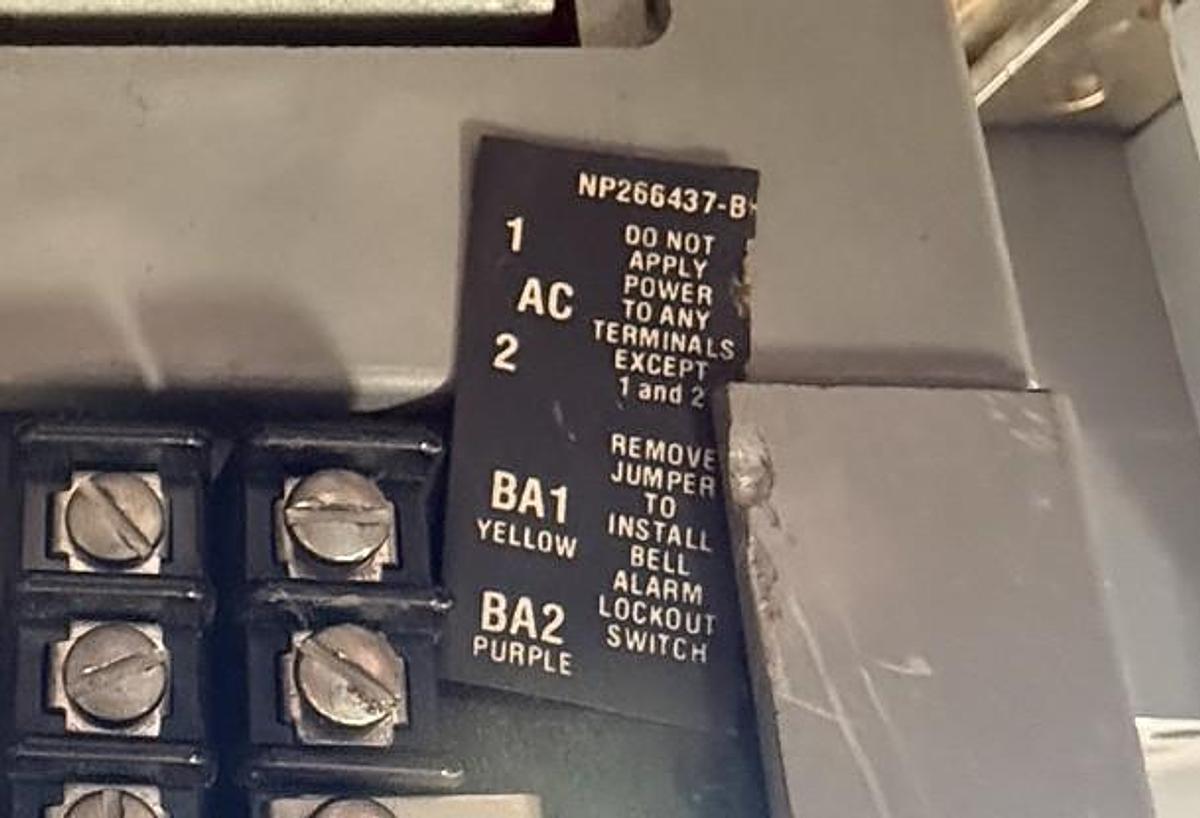 Refurbished GE 2500 AMP BREAKER MODEL TPVVF7625EIC 2YX9 FRAME TPVF7 TRIP PLUG 2500 AMP 2YX9