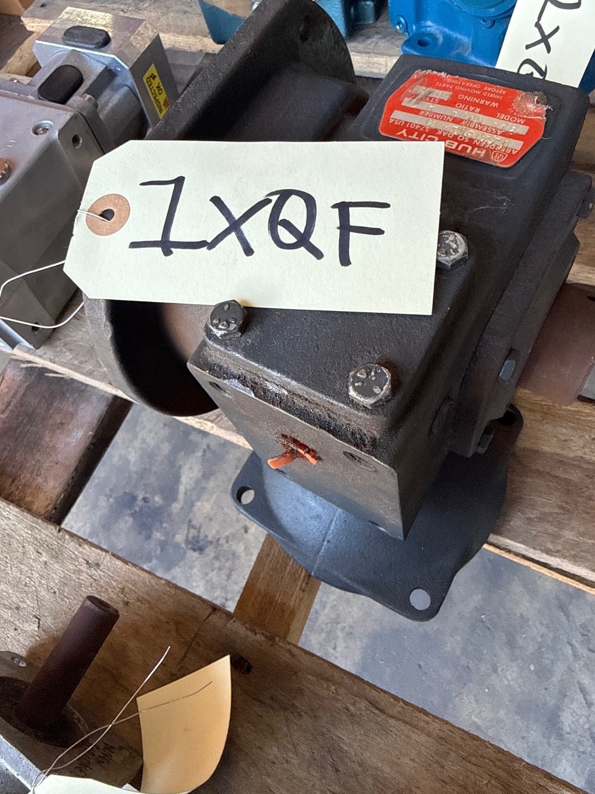 HUB CITY GEAR REDUCER 1XQF MOD 21860/1L 60 TO 1 RATIO STYLE 00010