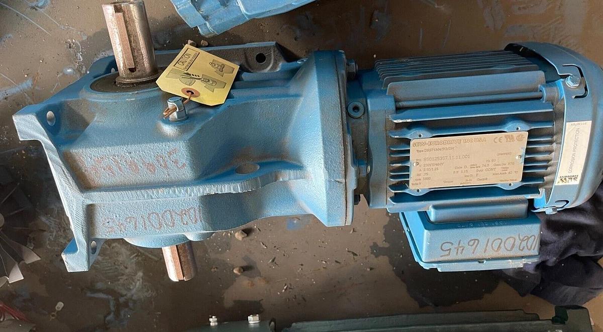 Sew Eurodrive GEAR MOTOR .75 HP 230/460 1700/293 RPM DRS71M4/FG/DH