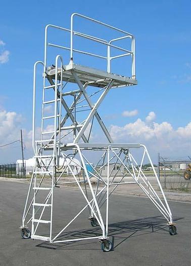 Used B-5 Maintenance stand