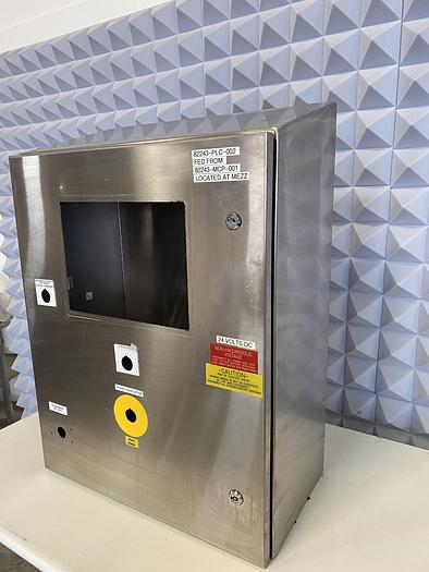 Used Saginaw  SCE-30EL2412SSST 30" x 24" x 12" Stainless Steel Sloped Top Enclosure 4x