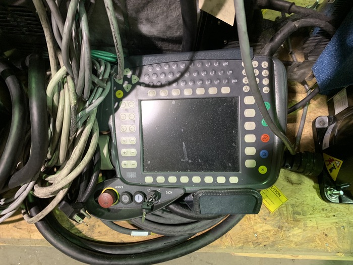 Used KUKA KR 5 SIXX R650 6 AXIS CNC ROBOT